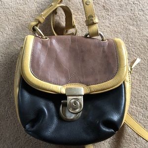 Pour Le Victoire crossbody Tri-color leather expandable